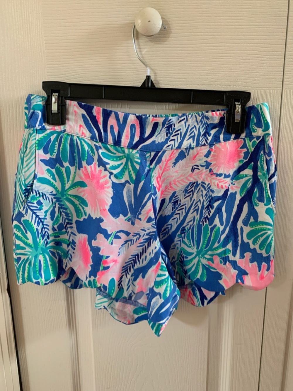 Lily Pulitzer Tropical Floral Scallop Hem Shorts - Blue, Pink & Green